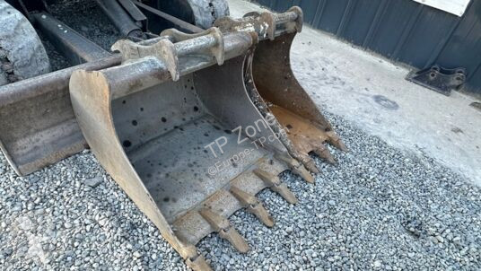 Pelle JCB POWERTILT à 25 900 € HT