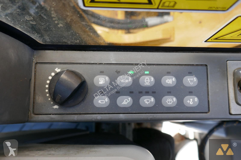 Graafmachine Caterpillar 335F LCR