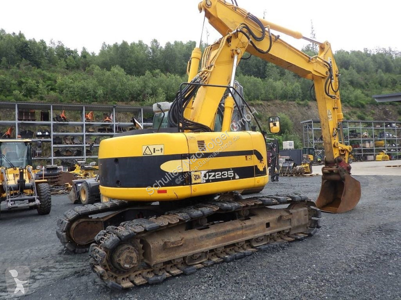 Excavator JCB