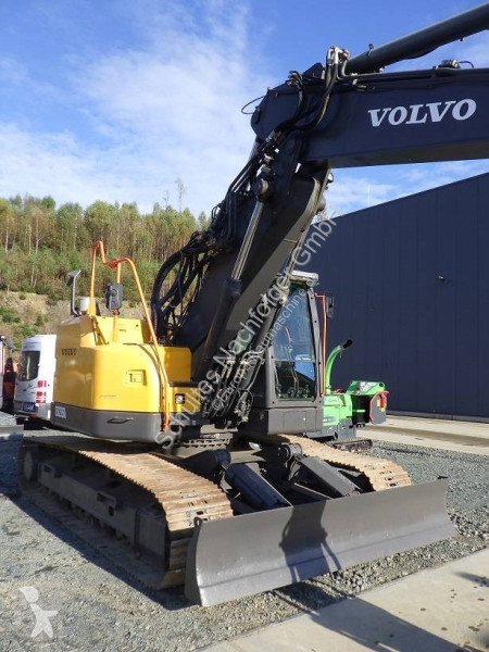 Excavadora Volvo