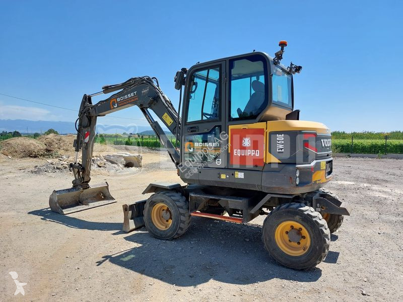 Rýpadlo Volvo EW60E with 5 buckets