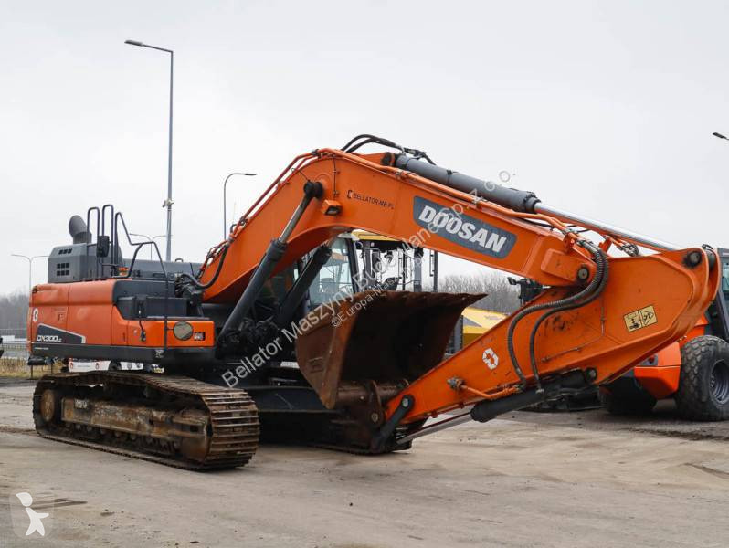 Excavadora Doosan DX 300LC-5