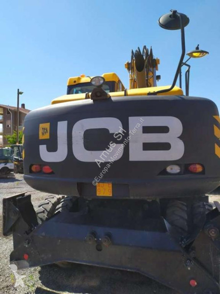 Excavator JCB