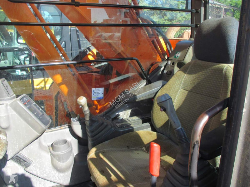 Excavator Hitachi  ZAXIS 225 US