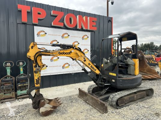 Lopatový nakládač Bobcat e26 à 18900 € ht
