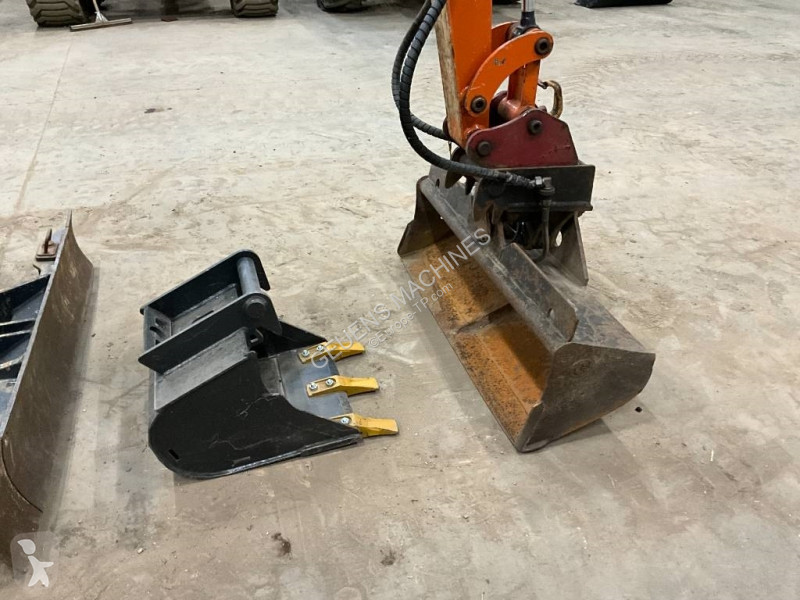 Excavator Hitachi ZX 19-6