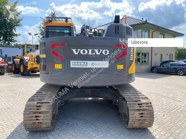 Escavatore Volvo ECR 235 E L MIETE / RENTAL...
