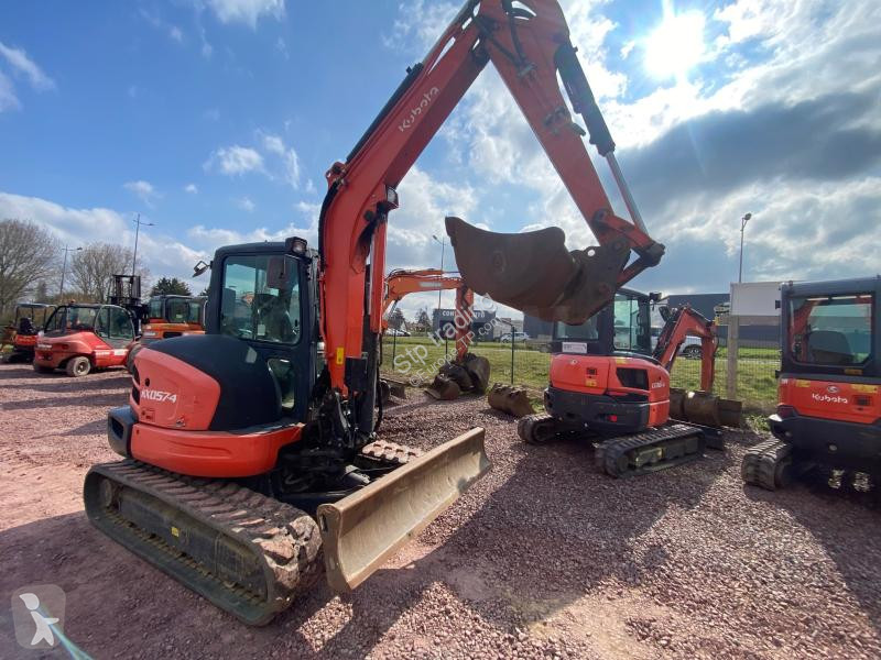 Escavatore Kubota 057-4