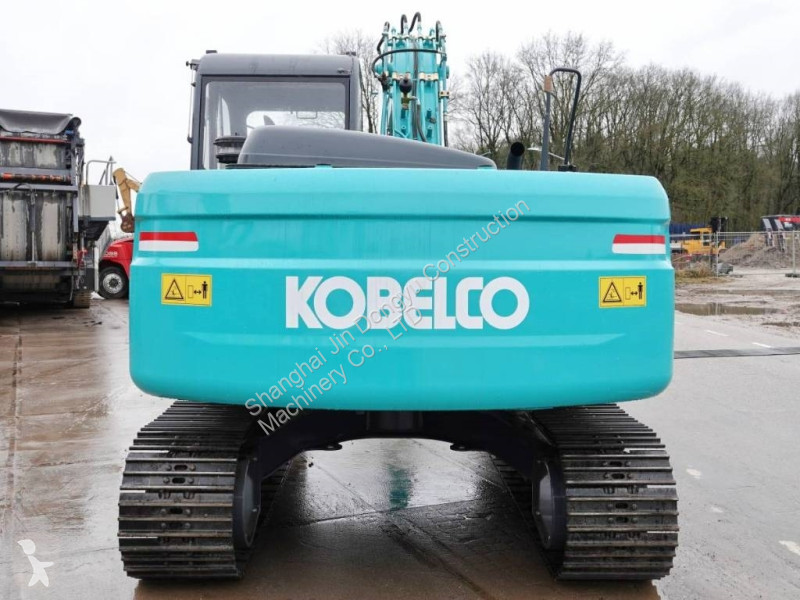 Escavadora Kobelco SK 140
