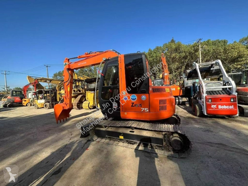جرافة Hitachi ZX 75