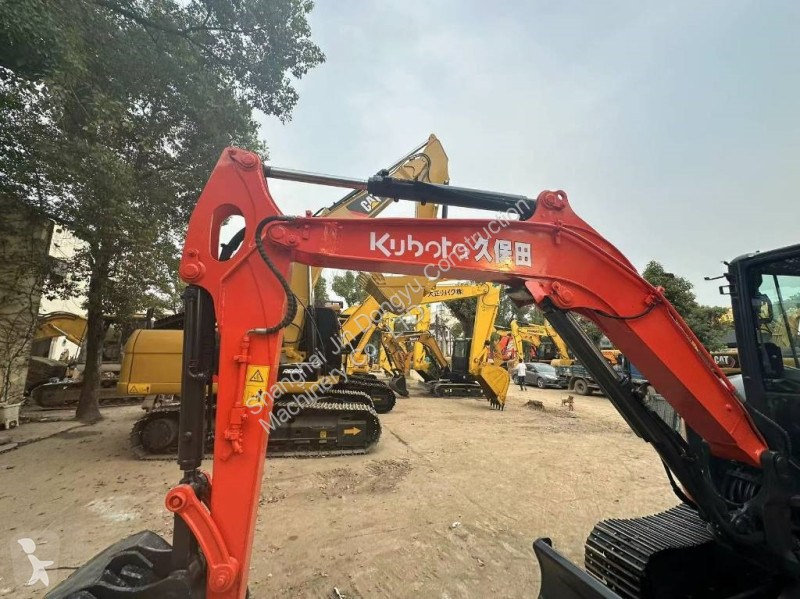 Escavadora Kubota KX163