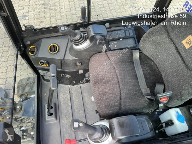 Escavatore JCB 19C-1