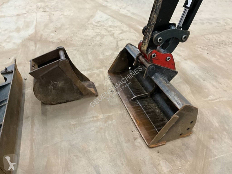 Escavatore Hyundai Robex 18-9 AK