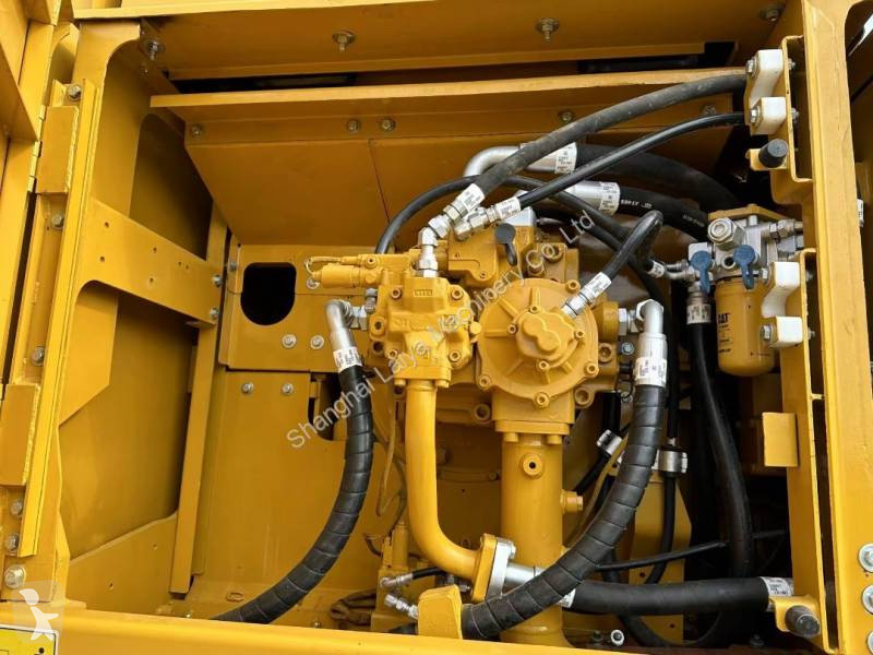 جرافة Caterpillar 349D2L