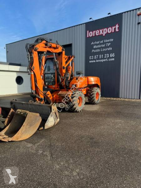 Excavator Mecalac