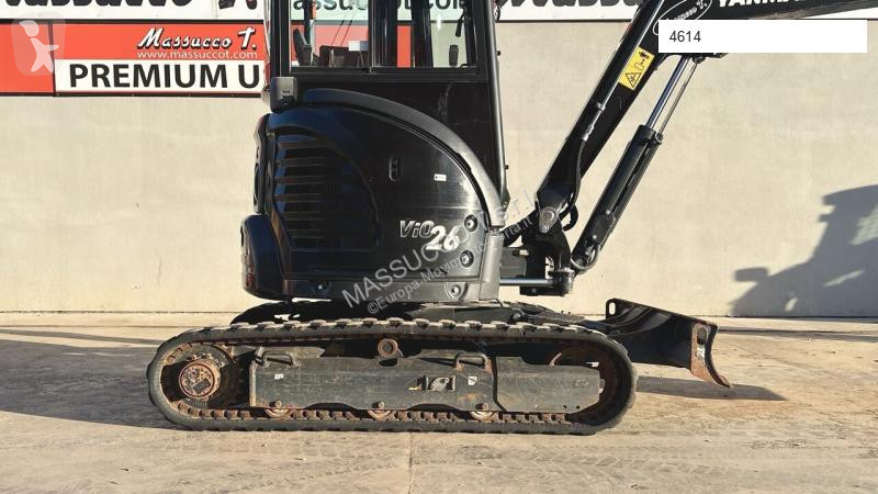 Escavatore Yanmar VIO26-6