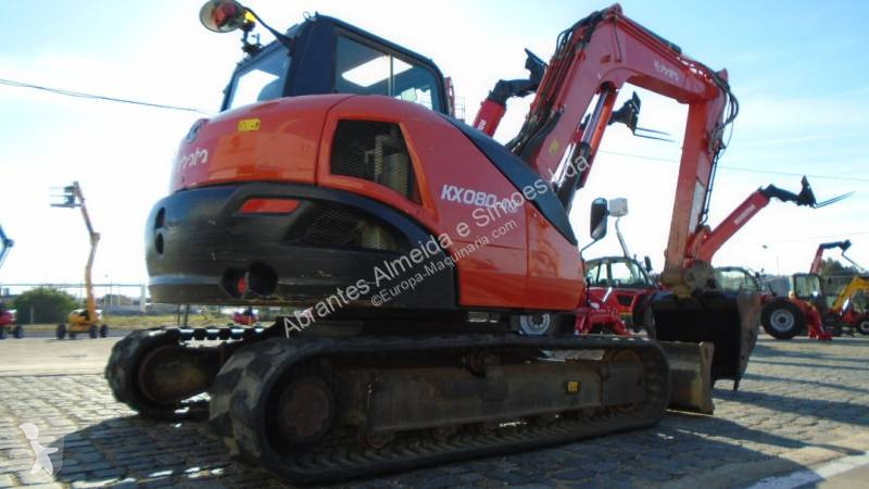 Escavadora Kubota KX080-4