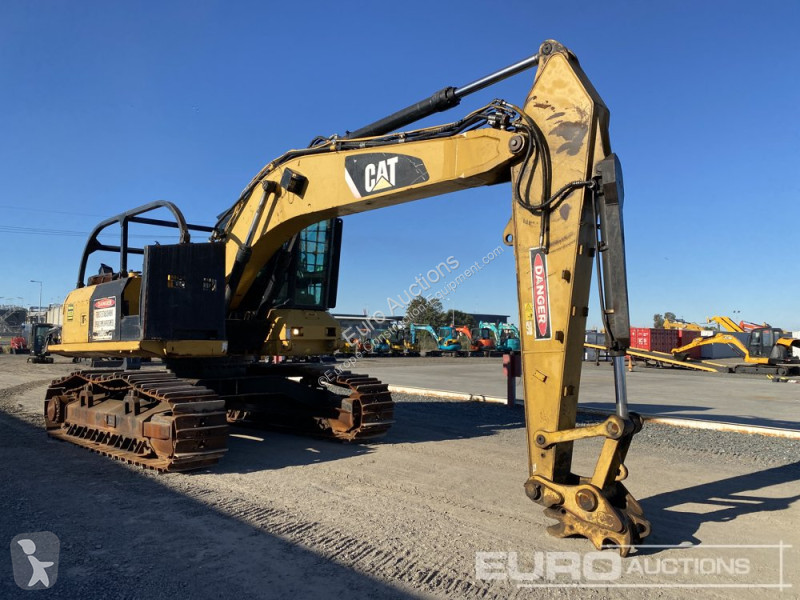 Escavatore Caterpillar 2 FM