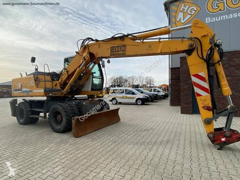 Escavadora Liebherr A900C Litronic
