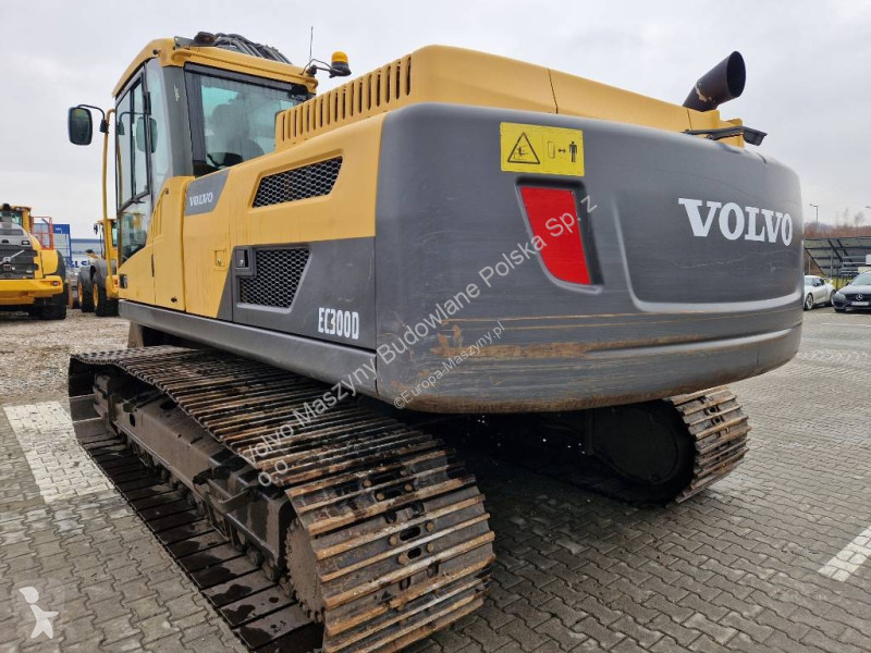 Excavadora Volvo L