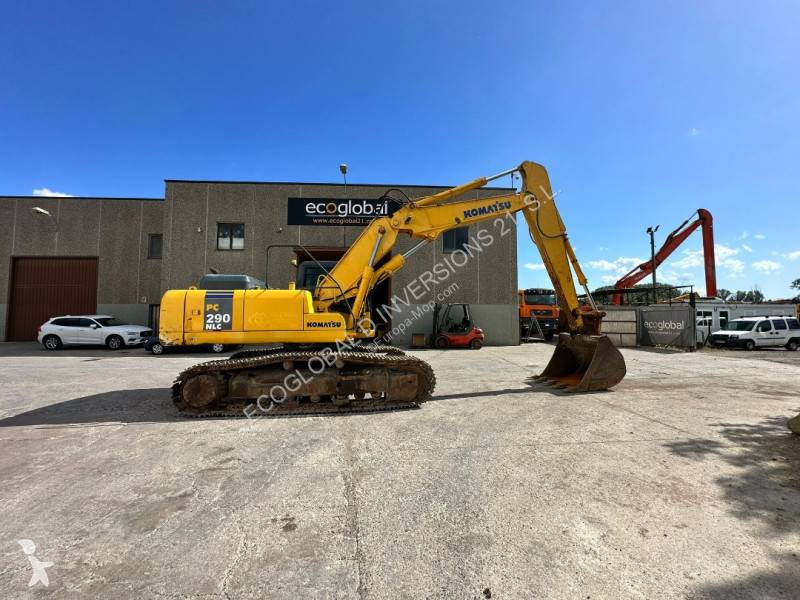 جرافة Komatsu