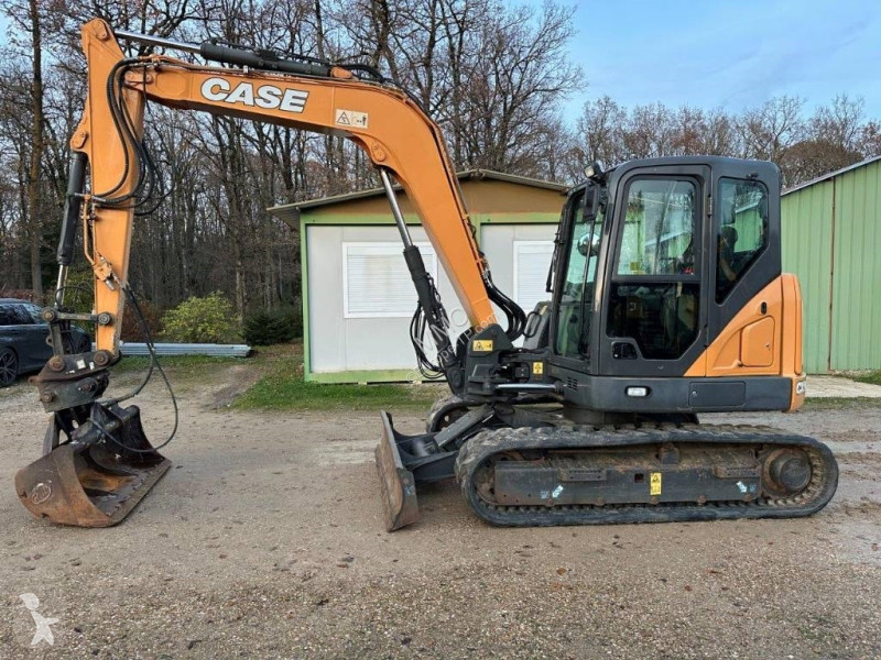 Escavatore Case C