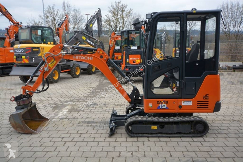Escavatore Hitachi ZX 19-6