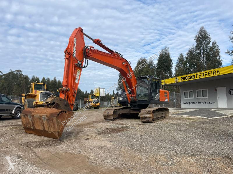 Escavadora Hitachi LC-6