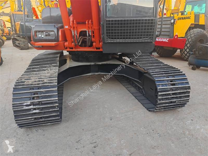 Escavadora Hitachi ZX200