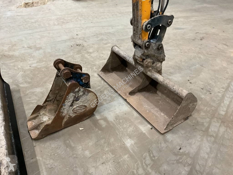 Escavadora Hyundai 30 Z-9 AK