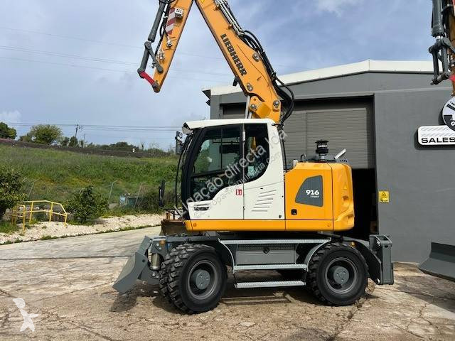 Escavadora Liebherr 916 compact