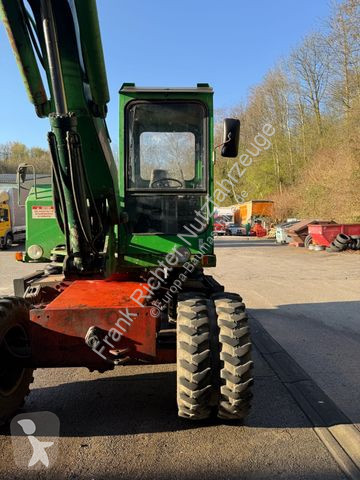 Excavator Schaeff...