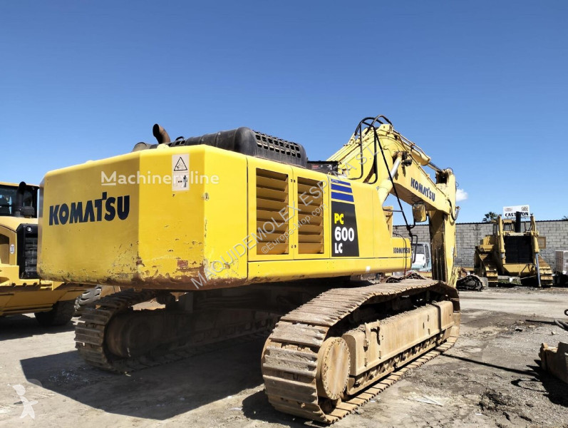 جرافة Komatsu PC600LC-8K