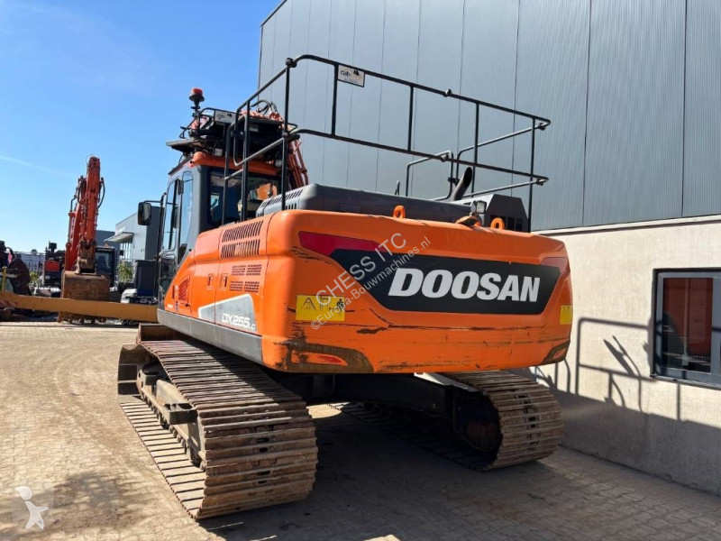 جرافة Doosan 255 LC-5 -- 255LC --