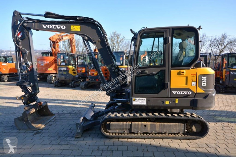 Escavadora Volvo EC 60 E