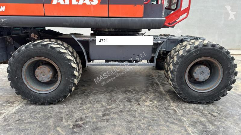 Excavator Terex