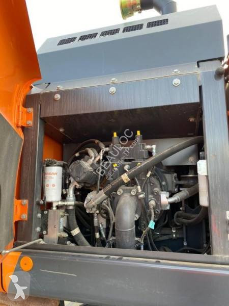 Lopatový nakládač Doosan