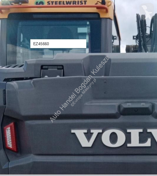 Lopatový nakládač Volvo EWR130E