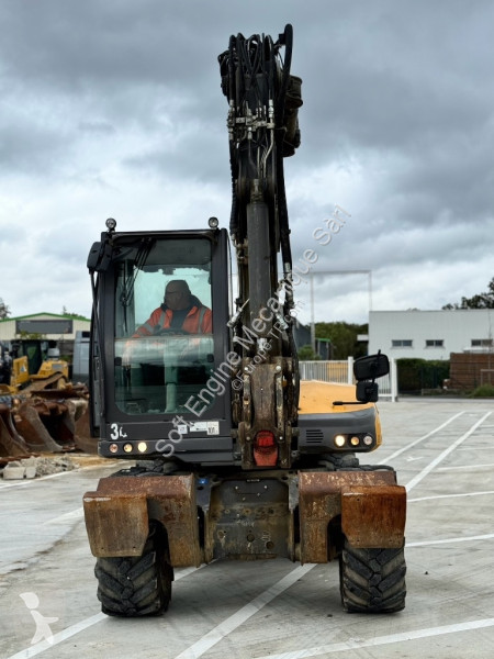 Excavator Mecalac