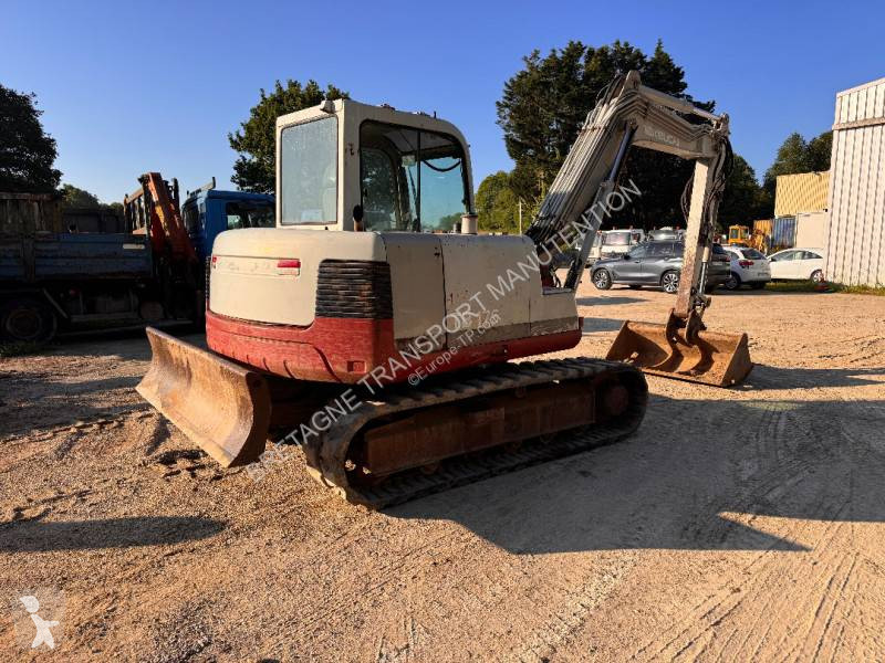 Escavadora Takeuchi