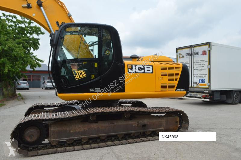 Excavator JCB