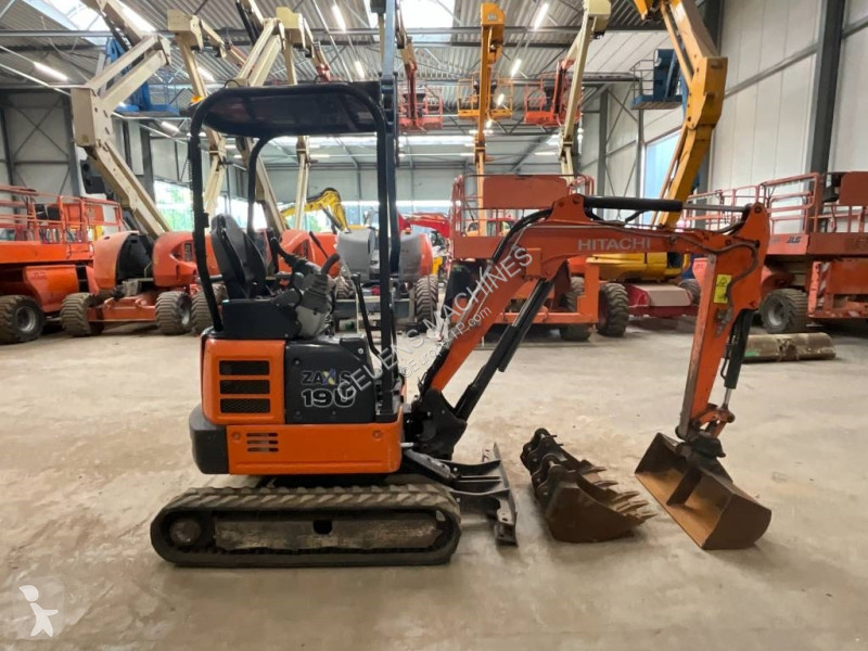 Excavator Hitachi ZX 19 U-5 A