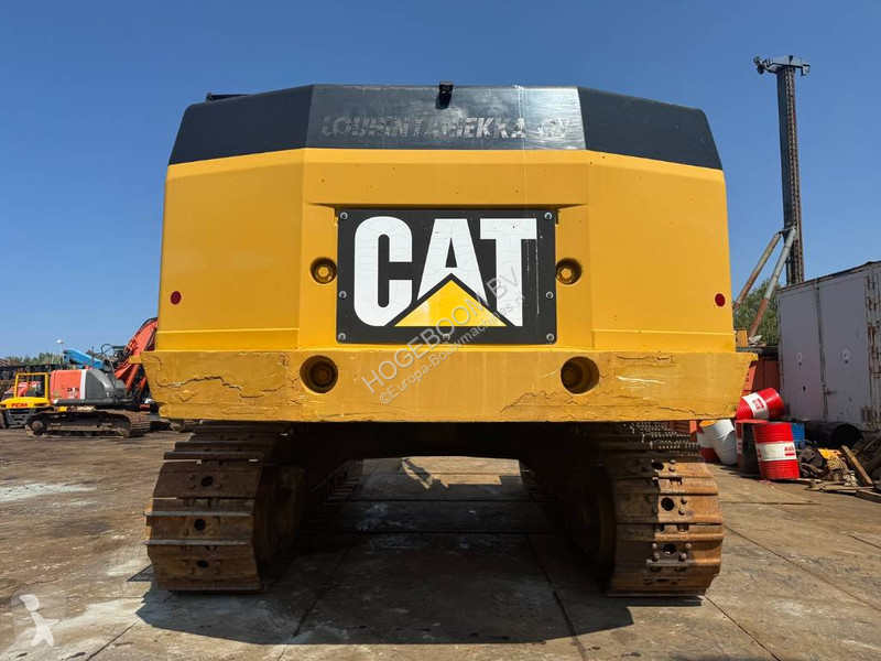 Escavatore Caterpillar L