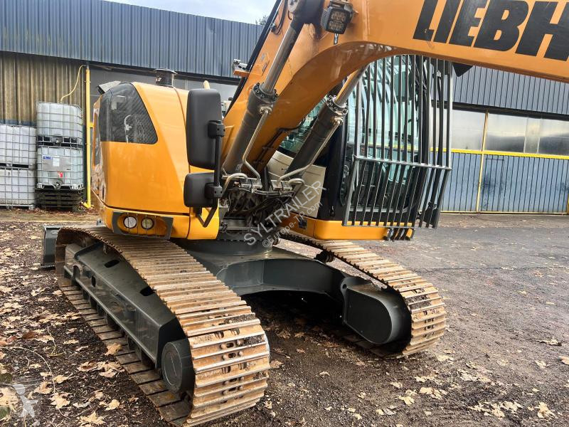 Escavadora Liebherr R compact S