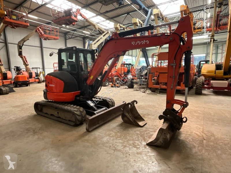 Excavadora Kubota 55-4