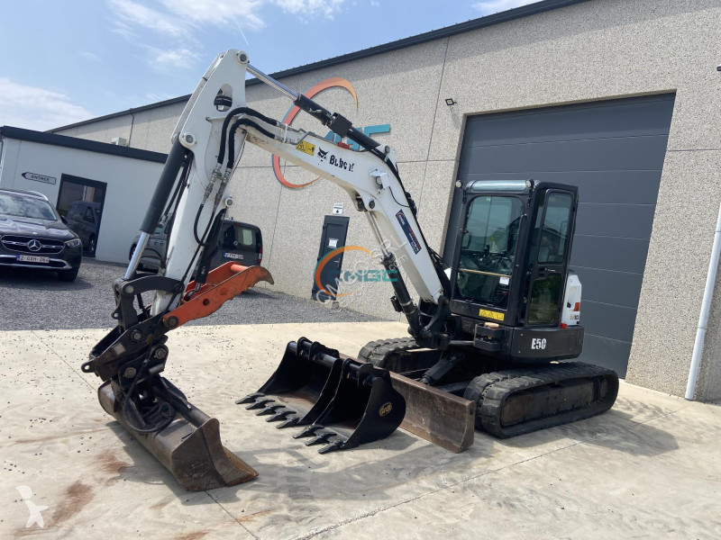 Escavadora Bobcat
