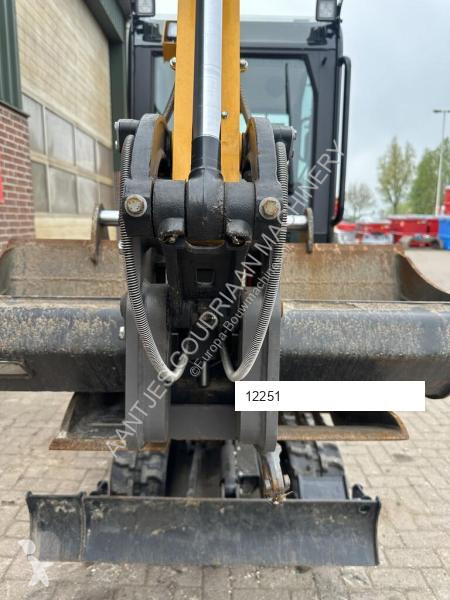 جرافة JCB 19 C-1