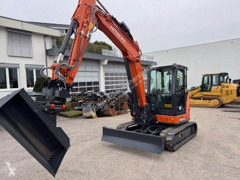 Escavatore Hitachi ZX65 USB-6