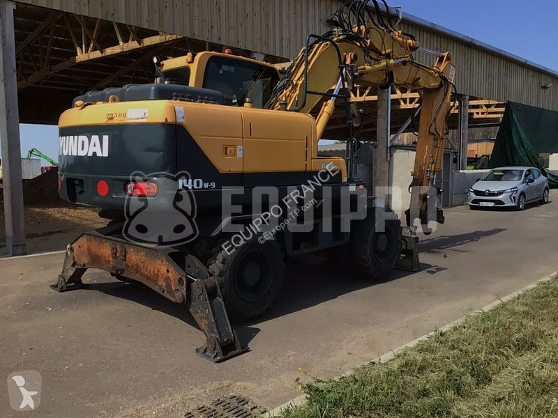 جرافة Hyundai R140W-9