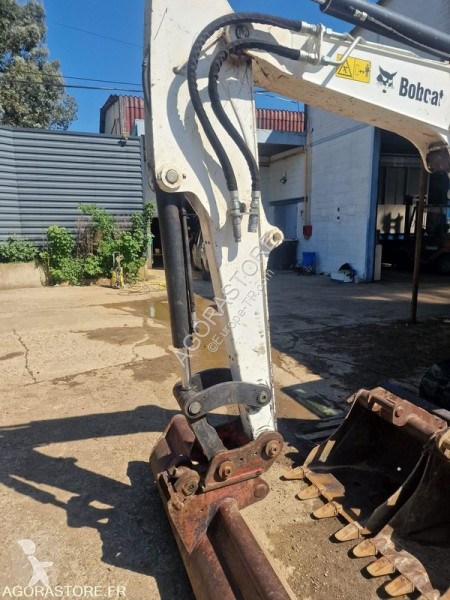 جرافة Bobcat 5T